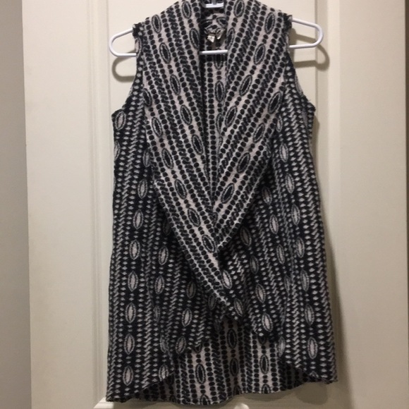 Anthropologie Moth Aztec pattern wool blend Sleeveless hi/Lo Vest Cardigan XS - Picture 4 of 7